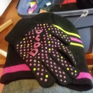Dora The Explorer Beanie & Gloves